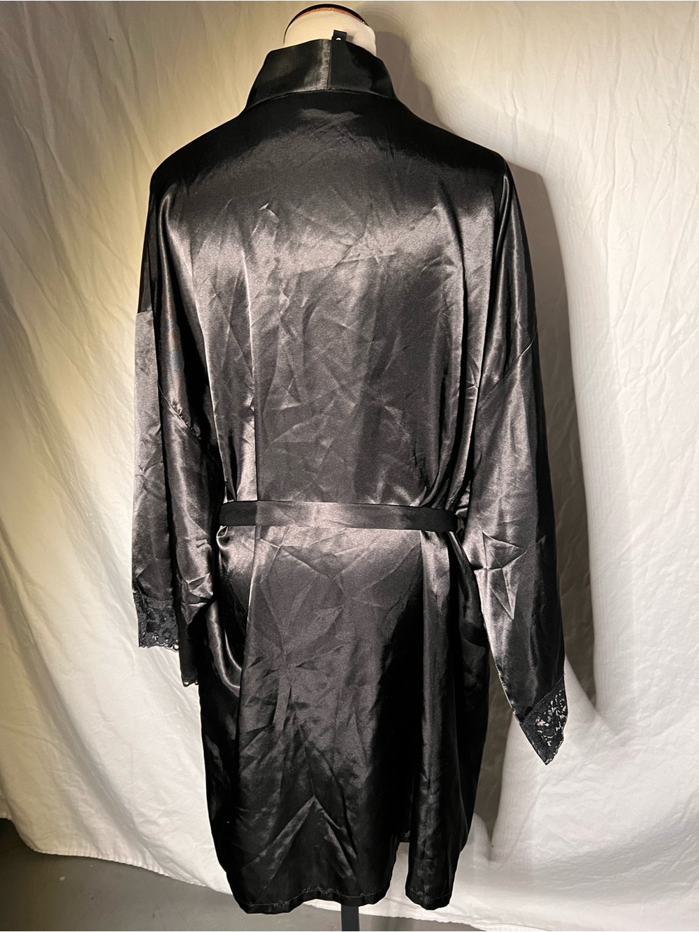 Torrid 2 (2X) Black Satin Lace-Trim Robe - Women's Intimates - Picture 3 of 7
